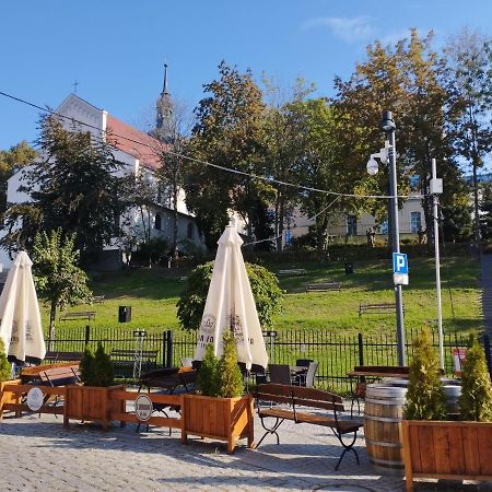 Havel Apartment Opole Bagian luar foto