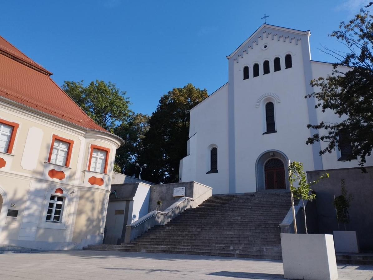 Havel Apartment Opole Bagian luar foto